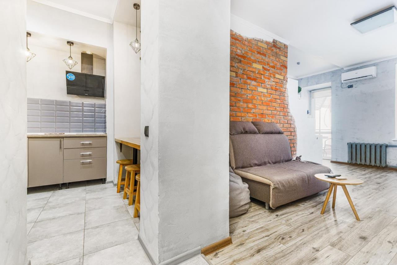 Loft On Mayakovsky 9 Odessa Dış mekan fotoğraf